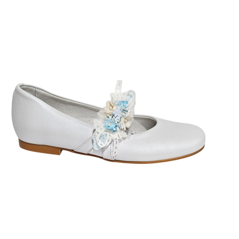 Zapato Comunión Niña Piel Con Adorno Floral.