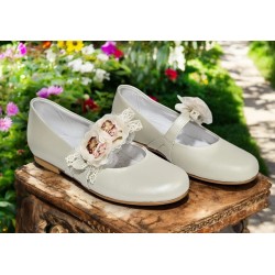 Zapato Comunión Niña Piel Con Adorno Floral.