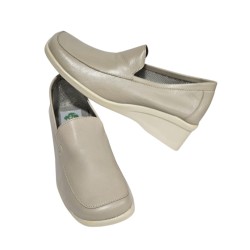 Mocasin Con Cuña de Mujer Piel Taupe