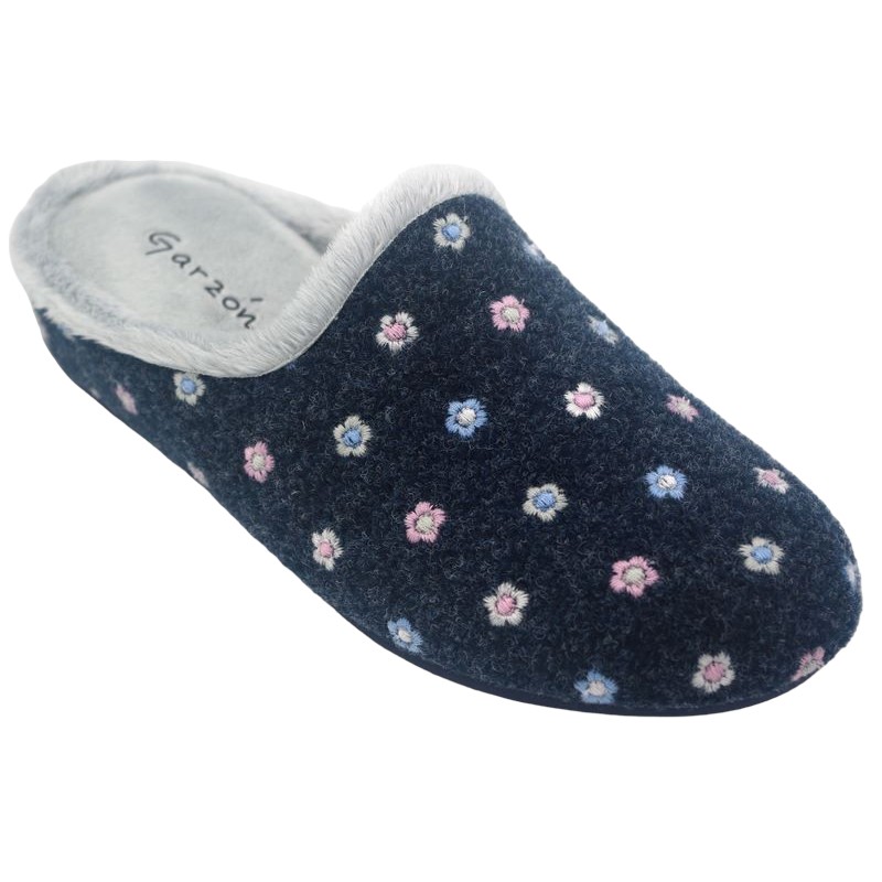 Garzon. Zapatilla Casa Calentita Invierno "Flores Bordadas"