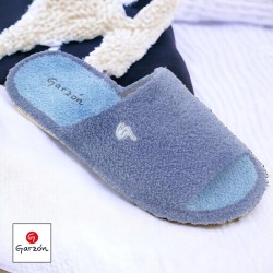 Garzon. Zapatilla Rizo Celeste Mujer Especial Parquet.