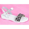 Killos. Sandalia Niña Muy Cómoda Piel Plata-Leopardo.