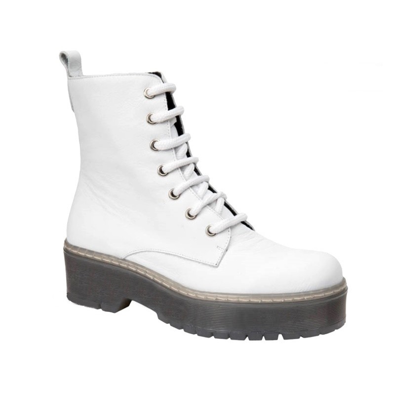 Rodri Bota Estilo Militar Moda Joven Piel Blanco