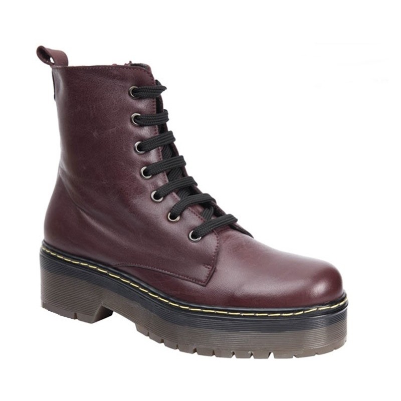 Rodri Bota Estilo Militar Moda Joven Piel Burdeos